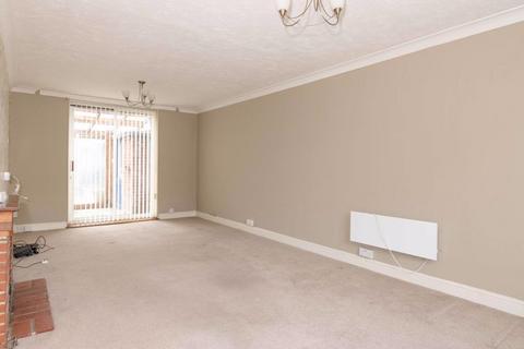 10 Melbourne Way, Goring By Sea, Worthing, BN12 4RU