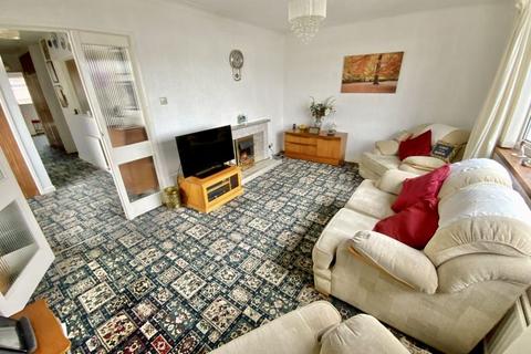 2 bedroom bungalow for sale, Braemar Close, Hengistbury Head, Bournemouth