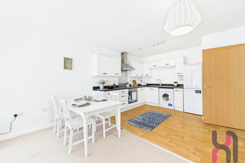2 bedroom flat to rent, Brindley House,, 1 Elmira Way,, Salford, M5