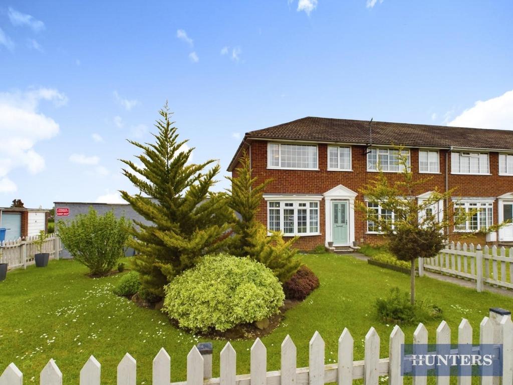 Eastway, Eastfield, Scarborough 3 bed end of terrace house £165,000