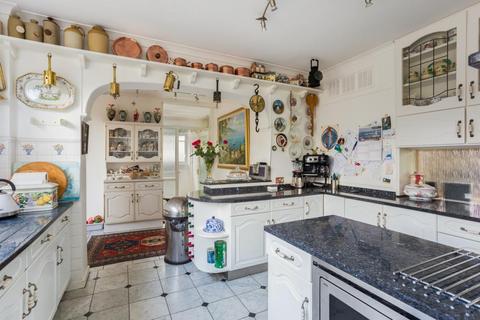 4 bedroom detached house for sale - Ashley Road, Battledown, Cheltenham