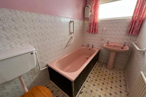 14 Bryncastell, Bow Street, SY24 5DE