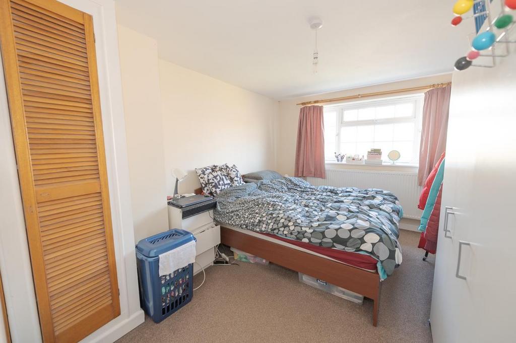 Bedroom 2.jpg