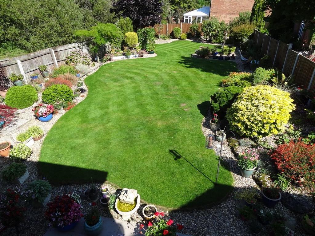 Rear Garden 2.jpg