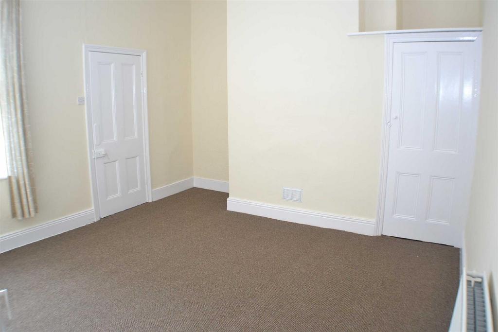 Grafton Road, Whitley Bay 3 bed apartment £700 pcm (£162 pw)