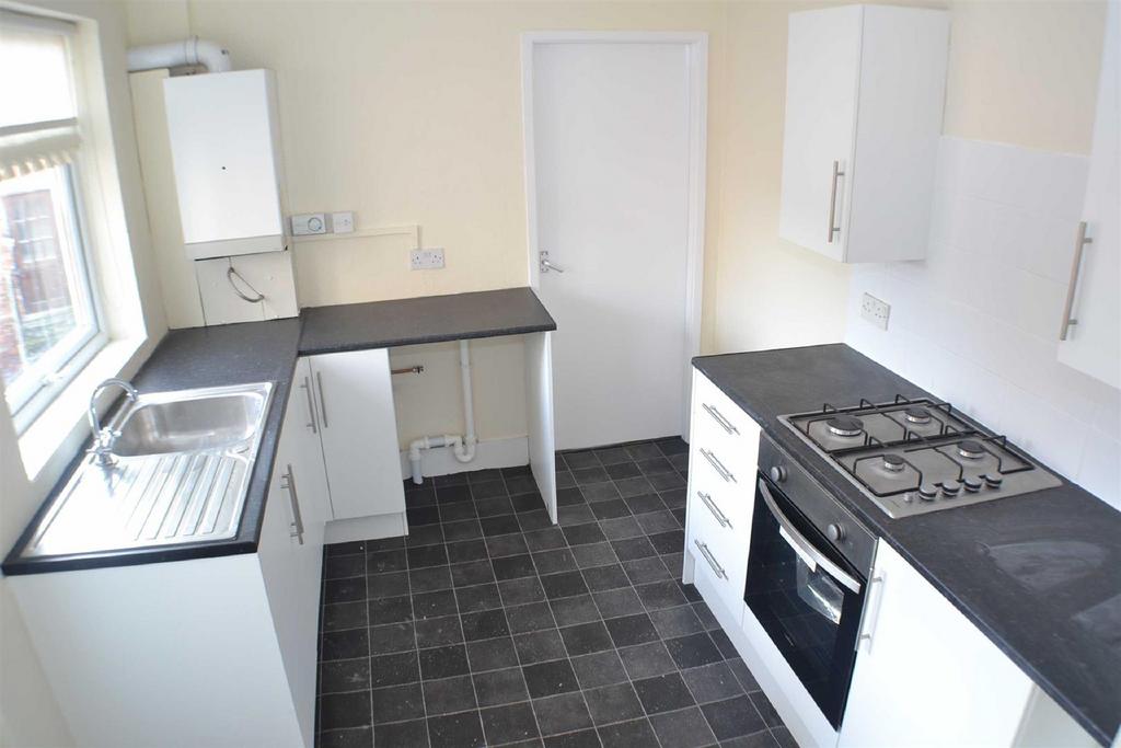 Grafton Road, Whitley Bay 3 bed apartment £700 pcm (£162 pw)