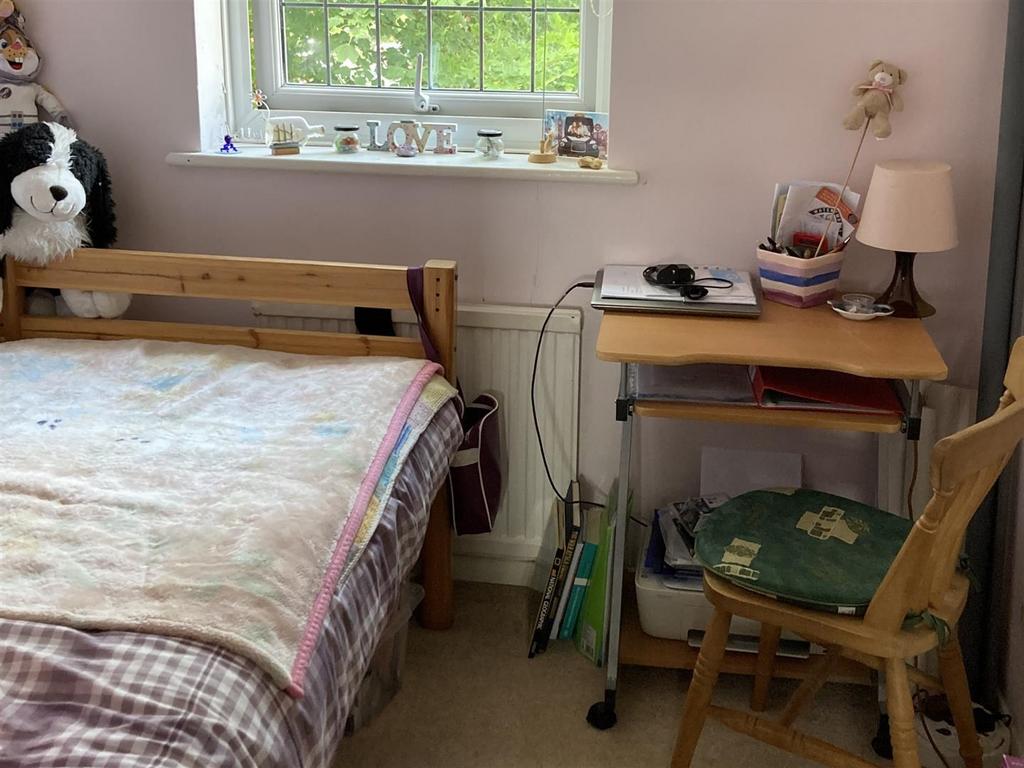 Bedroom 3c.jpg