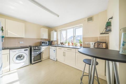 7 Brackley Close, Wallington, SM6 9JR