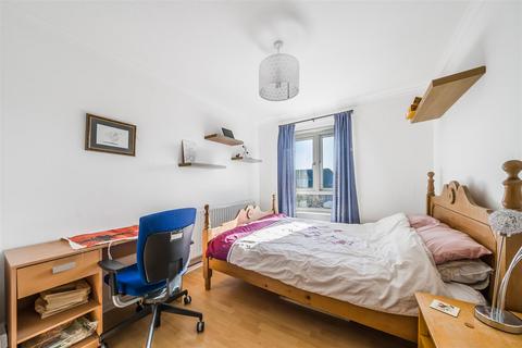 7 Brackley Close, Wallington, SM6 9JR