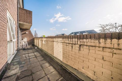 7 Brackley Close, Wallington, SM6 9JR