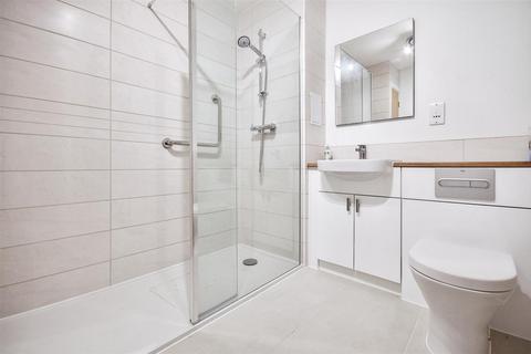 2 bedroom apartment for sale - Greenhaven, Lindsay Road, Poole, Dorset BH13 6FF