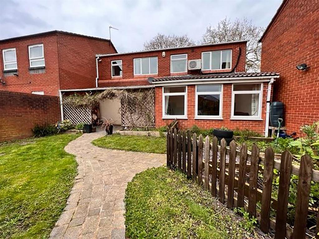 Snowdon Grove Halesowen 1.jpg
