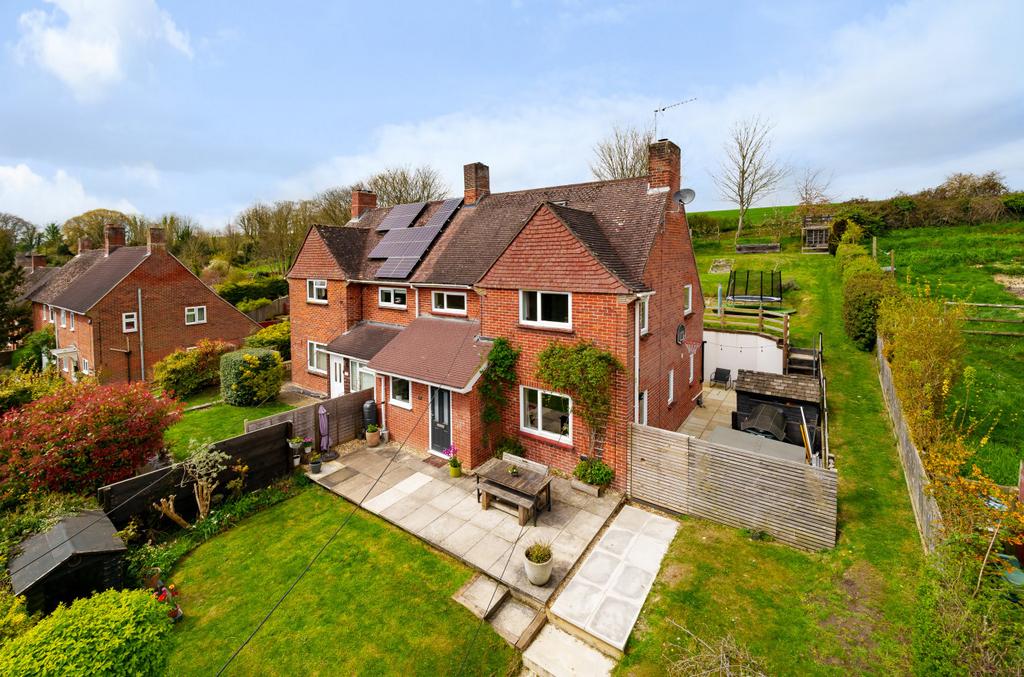 Beech Grove, Wherwell, Andover, Hampshire, SP11 4 bed semidetached
