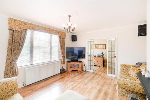 45 Ladyfields, Loughton, IG10 3RP