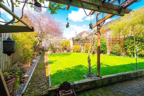 45 Ladyfields, Loughton, IG10 3RP