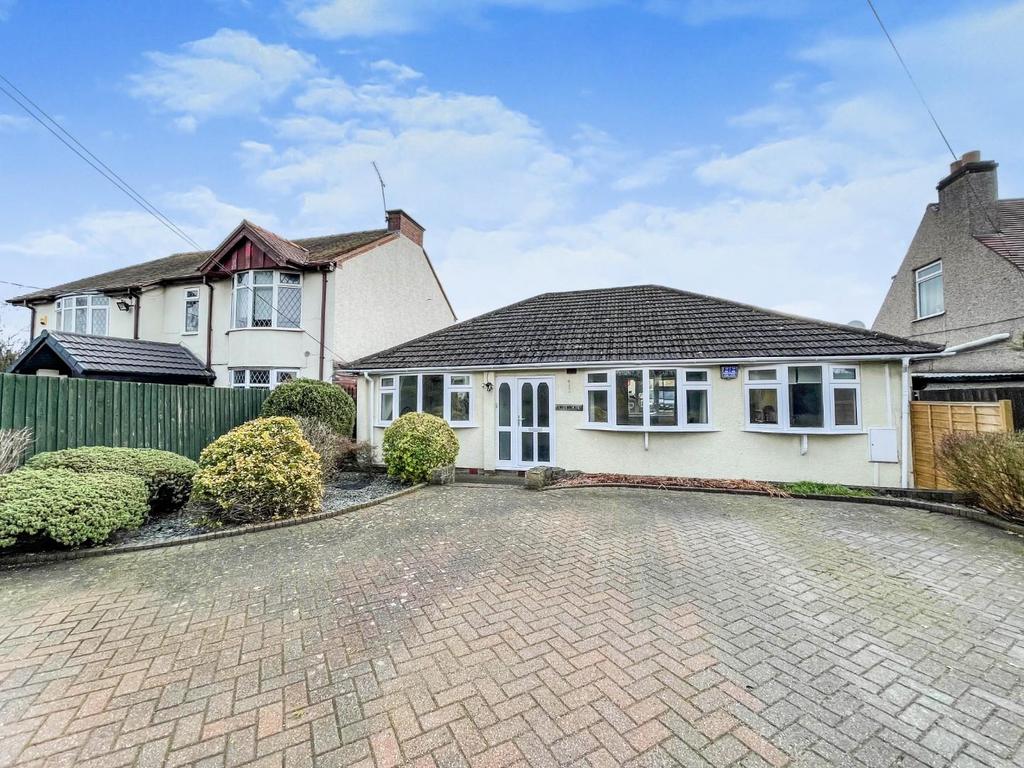 Brandon Lane, Coventry, CV3 3GU 3 bed bungalow £1,500 pcm (£346 pw)