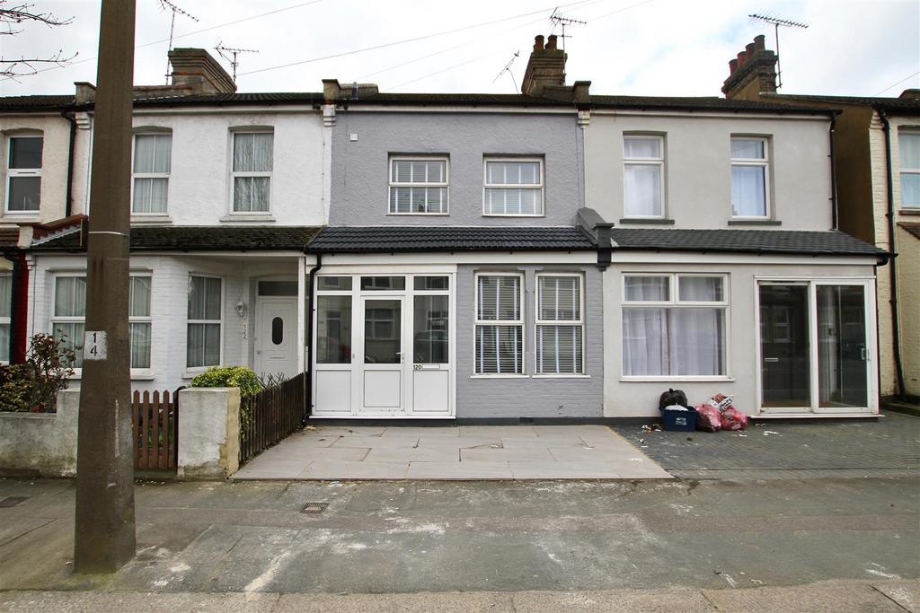 North Avenue, SouthendOnSea 3 bed terraced house £1,600 pcm (£369 pw)