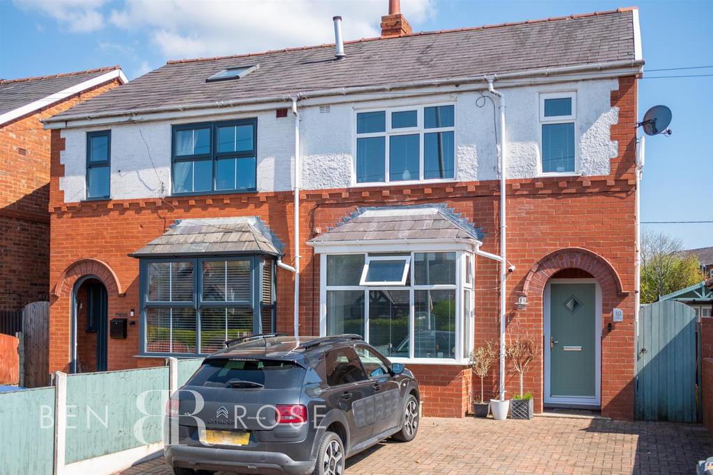 New Road, Coppull, Chorley 3 bed semidetached house for sale £204,995