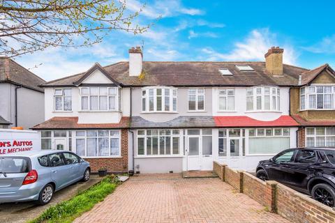 18 Braemar Road, Worcester Park, KT4 8SW