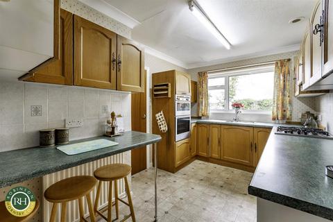59 Stonecross Drive, Sprotbrough, Doncaster, DN5 7QH