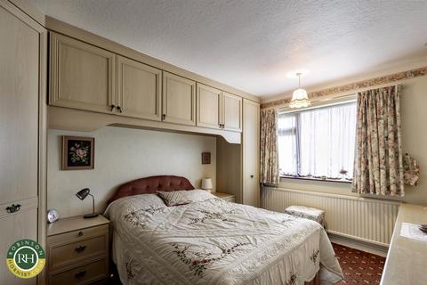 59 Stonecross Drive, Sprotbrough, Doncaster, DN5 7QH