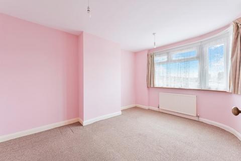 69 Derek Avenue, West Ewell, Epsom, KT19 9HP