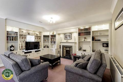 156 Bawtry Road, Bessacarr, Doncaster, DN4 7BT