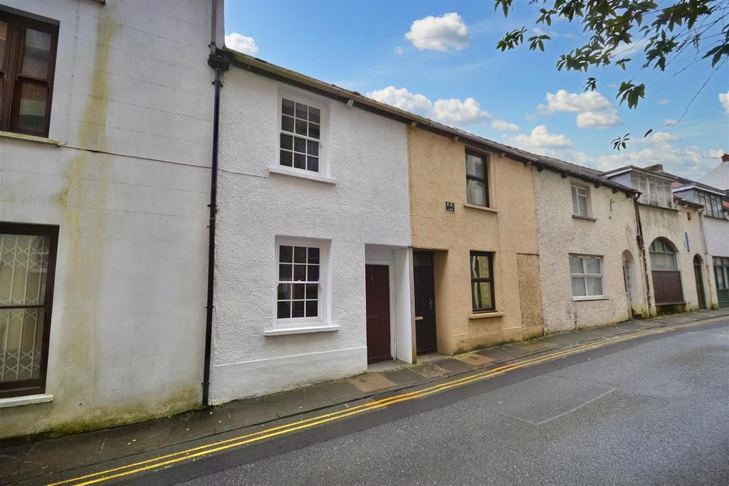 Dark Street, Haverfordwest 1 bed terraced house for sale £120,000