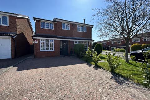 7 Turnberry Drive, Wilmslow, SK9 2QW