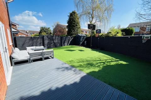 7 Turnberry Drive, Wilmslow, SK9 2QW
