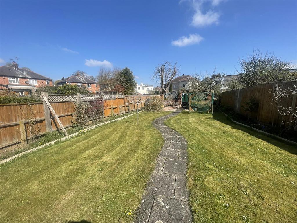 Woodcrest Road, Darlington 4 bed semidetached house £365,000