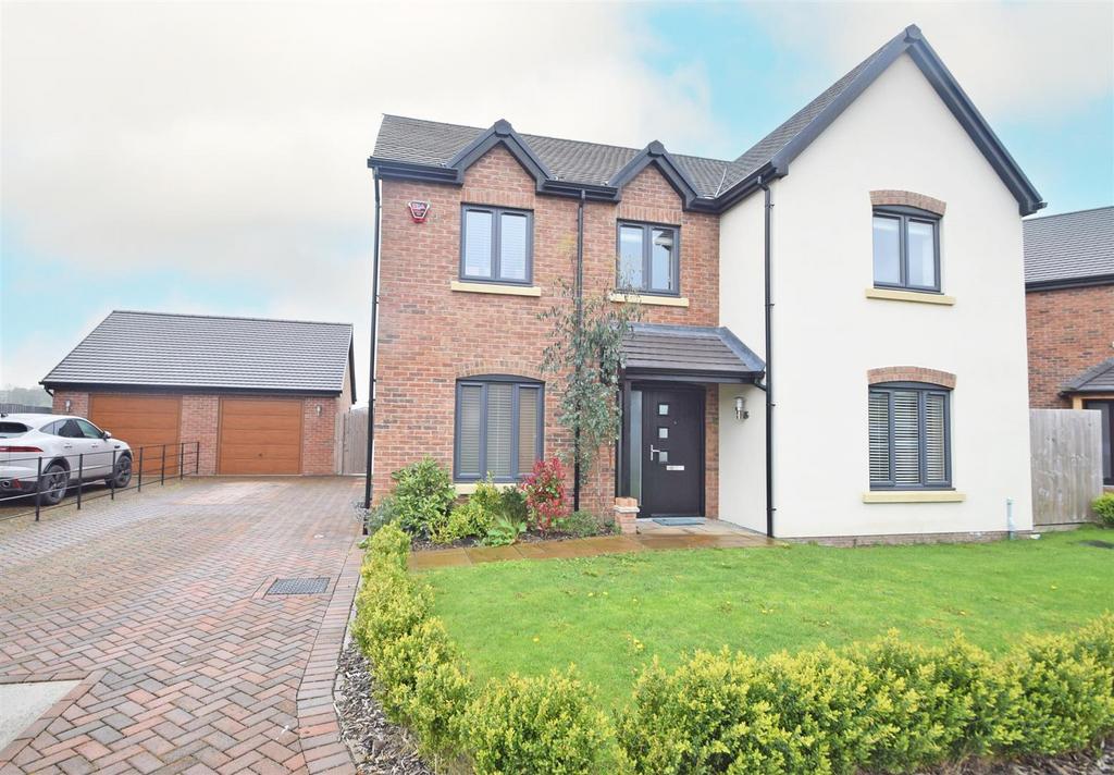 St Thomas Close, Hanwood, Shrewsbury 4 bed detached house for sale £