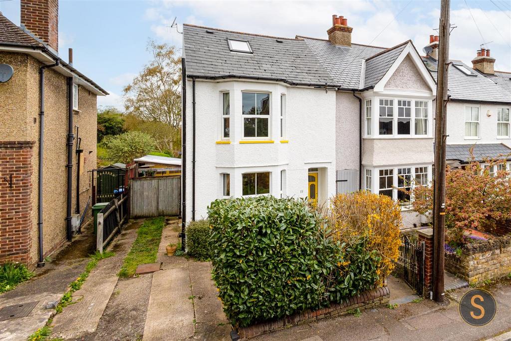 Queens Road, Berkhamsted 3 bed end of terrace house for sale £800,000