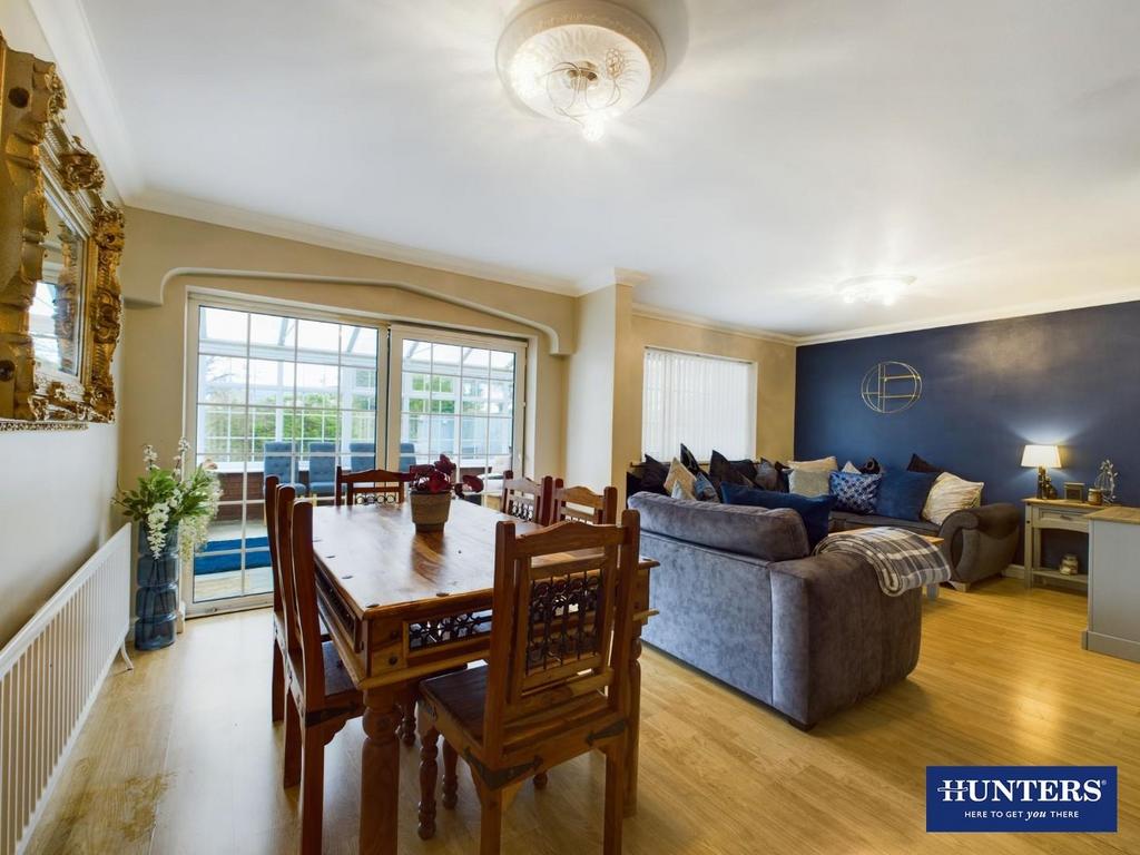 Living/Dining Room