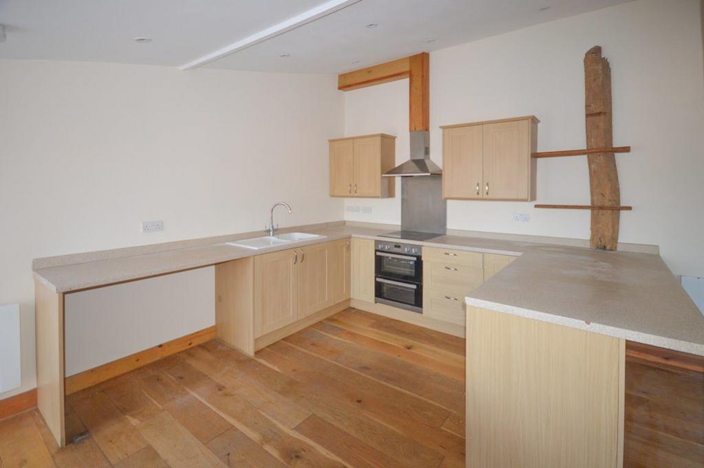 Dane O Coys Road, Stortford 2 bed barn conversion £1,500 pcm