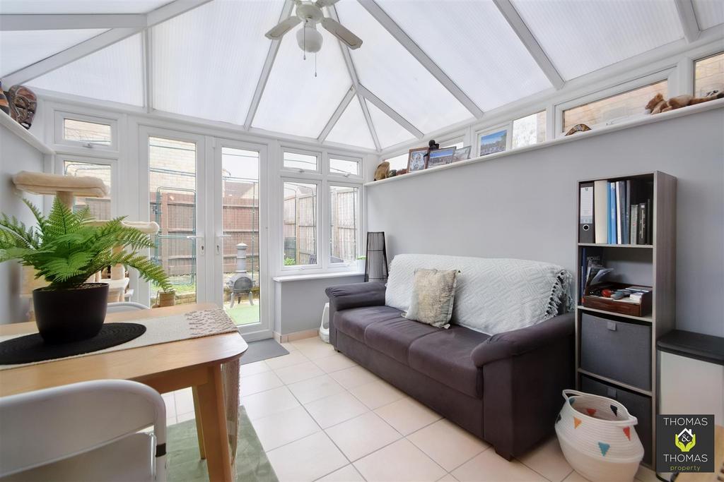 Redding Close, Quedgeley 1 bed terraced house £180,000