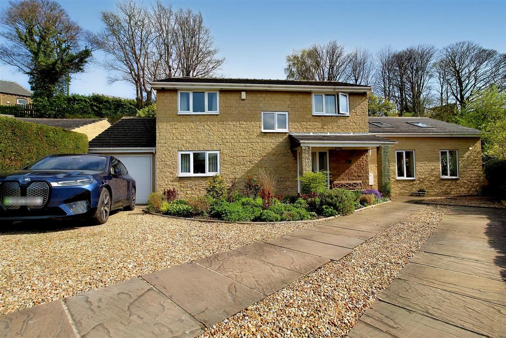 Hawthorne Close, Fenay Bridge, Huddersfield, HD8 0BR 4 bed detached