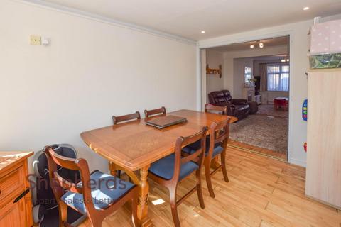 8 Cunningham Road, Cheshunt, Waltham Cross, EN8 0LG