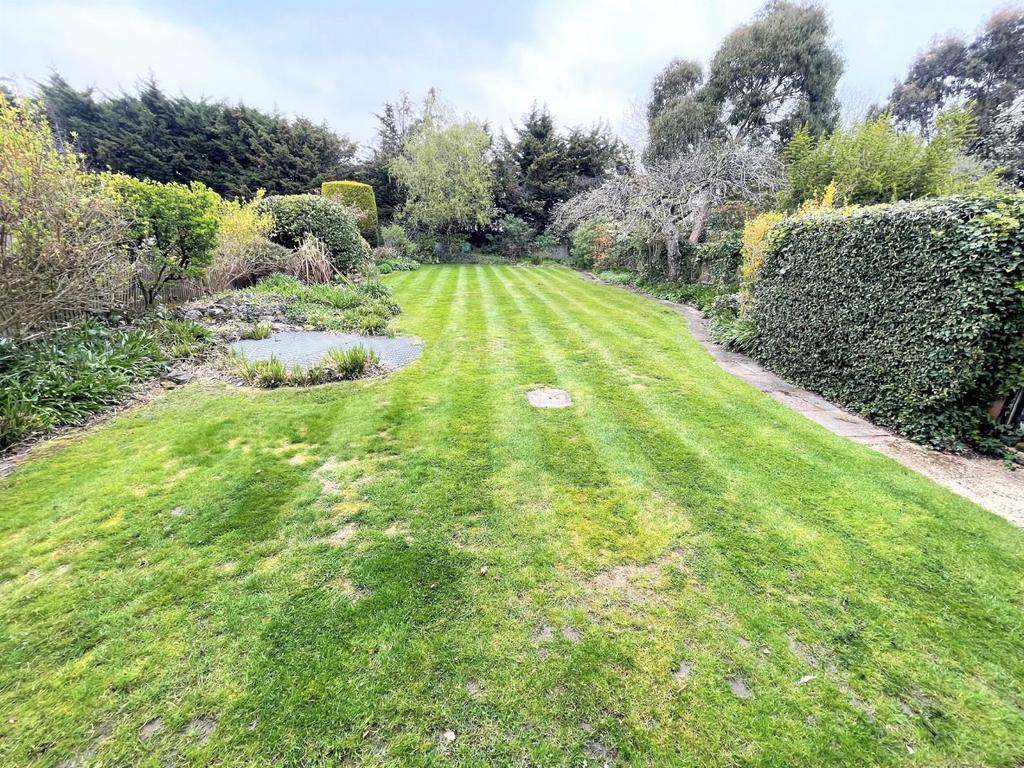 GARDEN.jpg