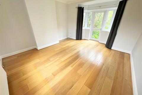 undefined, Newcombe Park, Mill Hill, NW7
