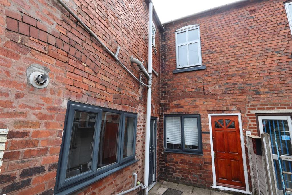 Pleck Road, Walsall 2 bed apartment £625 pcm (£144 pw)