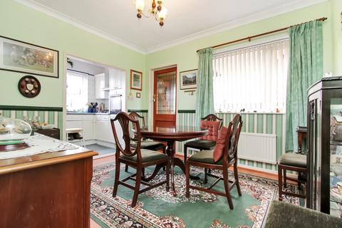 2 bedroom semi-detached bungalow for sale - Kingston Avenue, Ripon