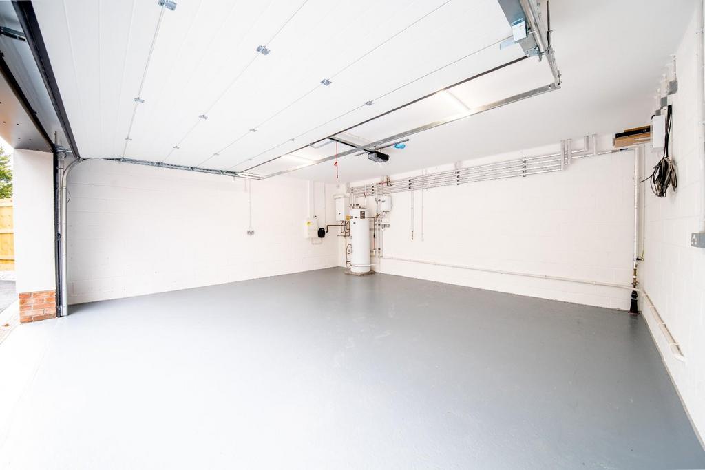 Garage.jpg