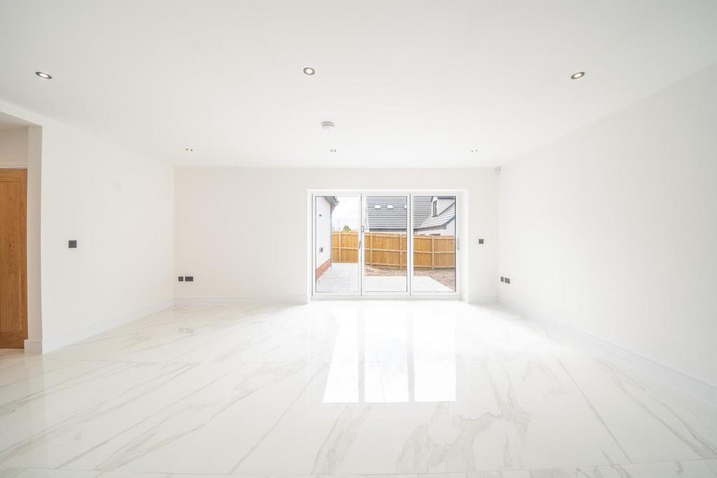 Living area.jpg