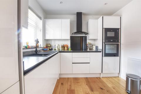16, Merton Court Sutton Place, Bexhill-on-sea, TN40 1PD