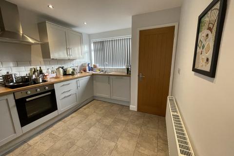 undefined, Queens Close, Leeds, LS7