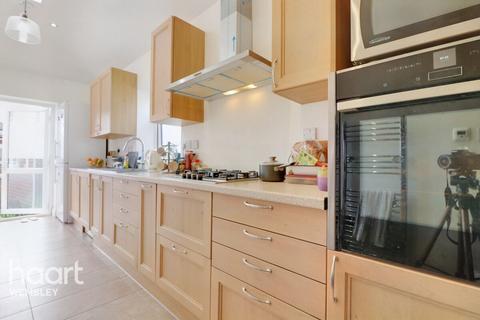 154 Rugby Avenue, Wembley, HA0 3DP