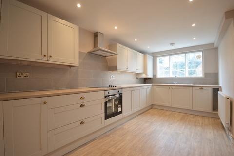 4 bedroom semi-detached house to rent - Canon Lane, Chichester, PO19