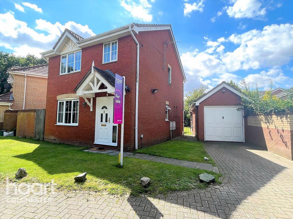 Asquith Drive, Colchester 4 bed detached house £350,000