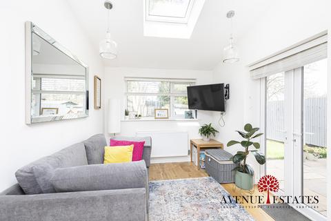 67 Brook Road, Bournemouth, BH10 5NQ